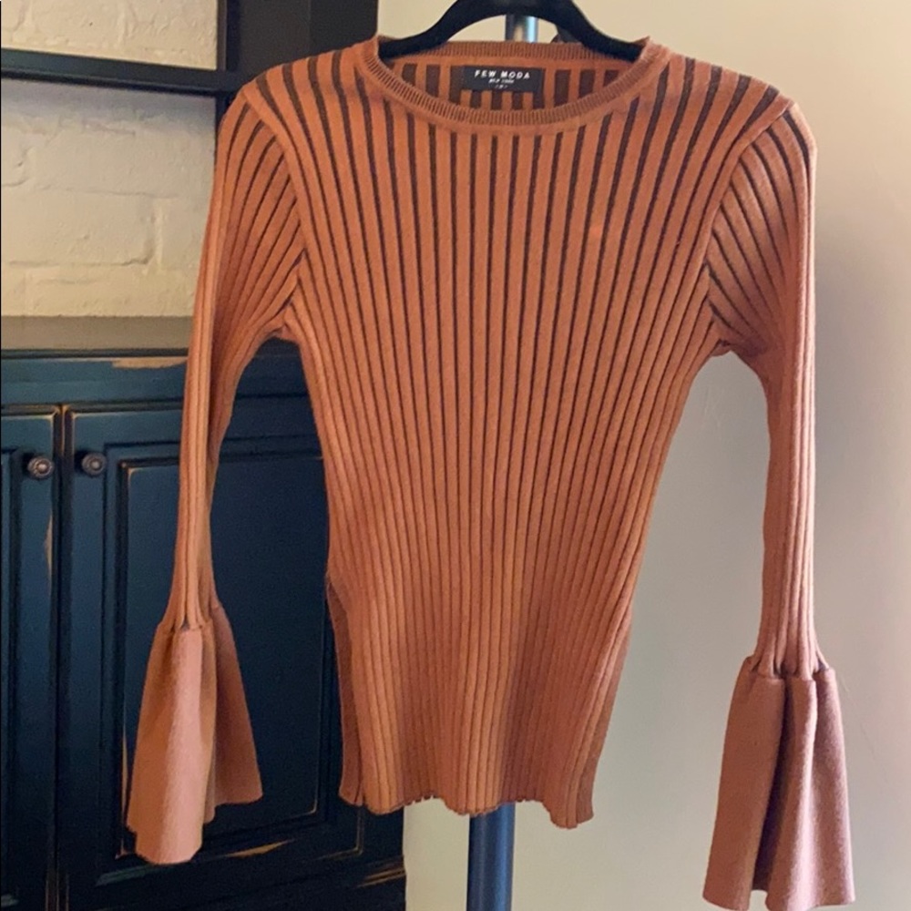 Ribbed camel belle long sleeve top
